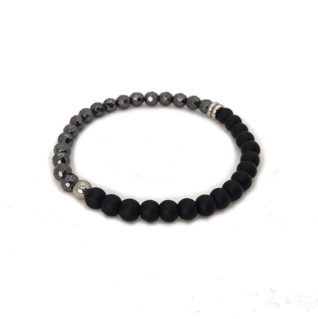 Habibi Jewels Bracciale da Uomo Elastico in Pietre Dure Onice Satinata ed Ematite Sfaccettata da 6 mm, con Elementi in Acciaio Finitura Lucida Lavorazione Artigianale Fatto a Mano Made in Italy