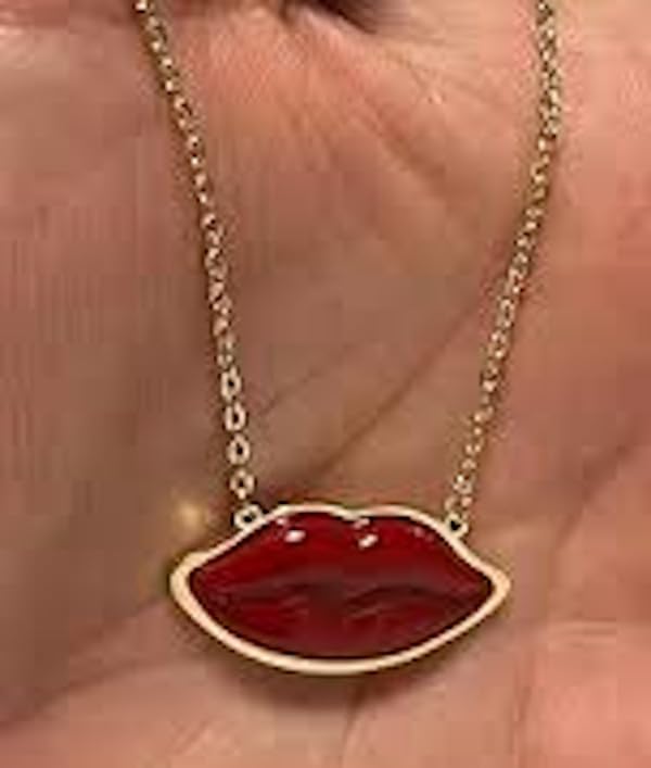 Habibi Jewels Collana da Donna in Acciaio Gold con Bocca Labbra Rosse Girocollo Modello Lolita Idea Regalo Ragazza Compleanno Festa della Mamma Natale