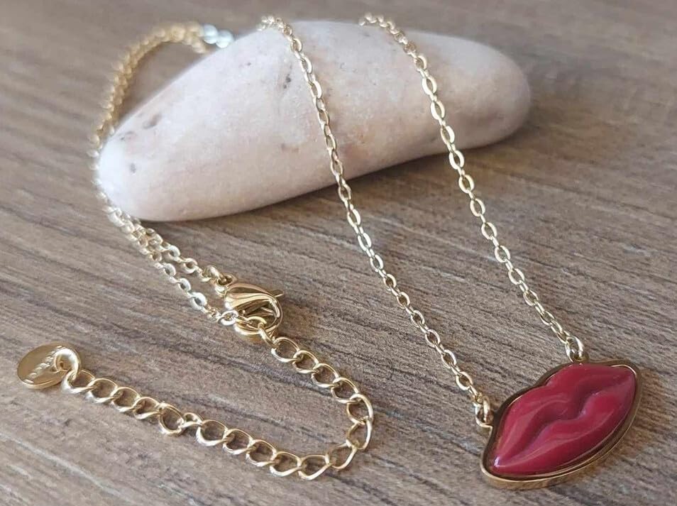 Habibi Jewels Collana da Donna in Acciaio Gold con Bocca Labbra Rosse Girocollo Modello Lolita Idea Regalo Ragazza Compleanno Festa della Mamma Natale