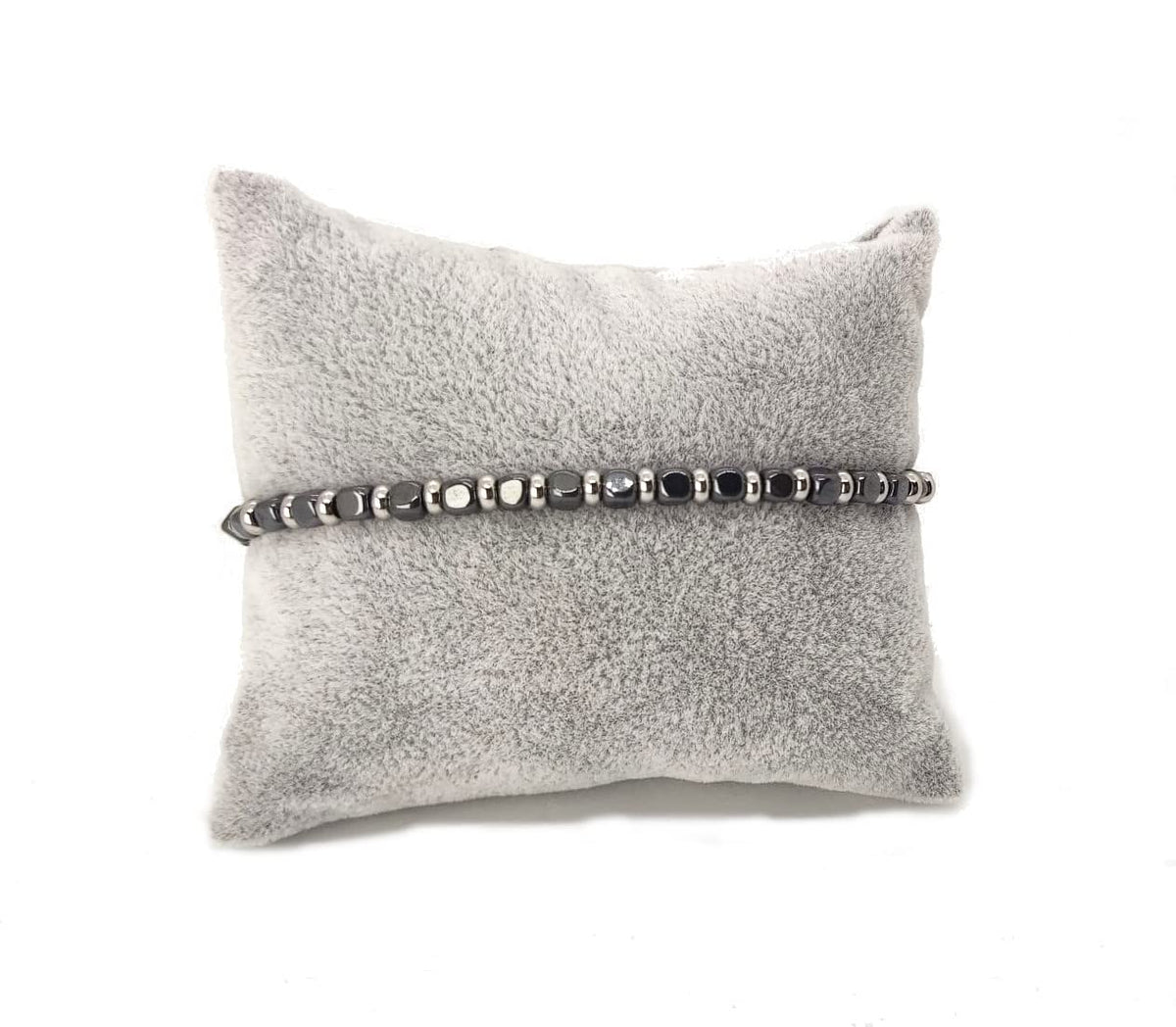 Bracciale da Uomo in Acciaio con Pietre Dure Cubi Ematite Dischetti in Acciaio Chiusura a Moschettone Lunghezza Regolabile Finitura Lucida Lavorazione Artigianale Fatto a Mano Made in Italy